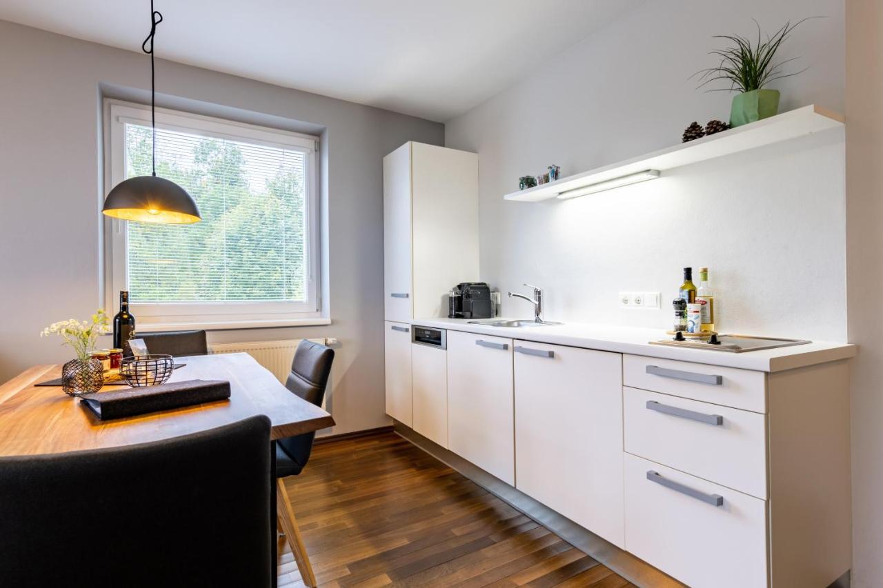 Der Sonnberg Alpinlodges - Apartments Mit Seeblick, Privater Sauna Und Self Check-In Zell am See Exterior foto