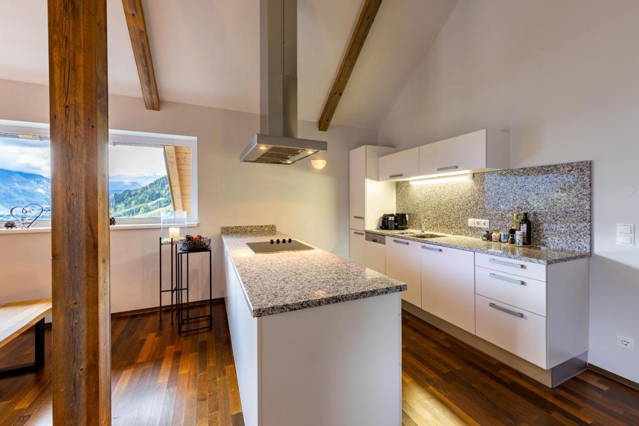 Der Sonnberg Alpinlodges - Apartments Mit Seeblick, Privater Sauna Und Self Check-In Zell am See Exterior foto