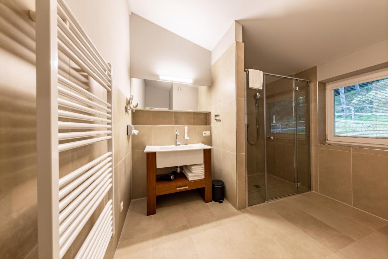 Der Sonnberg Alpinlodges - Apartments Mit Seeblick, Privater Sauna Und Self Check-In Zell am See Exterior foto