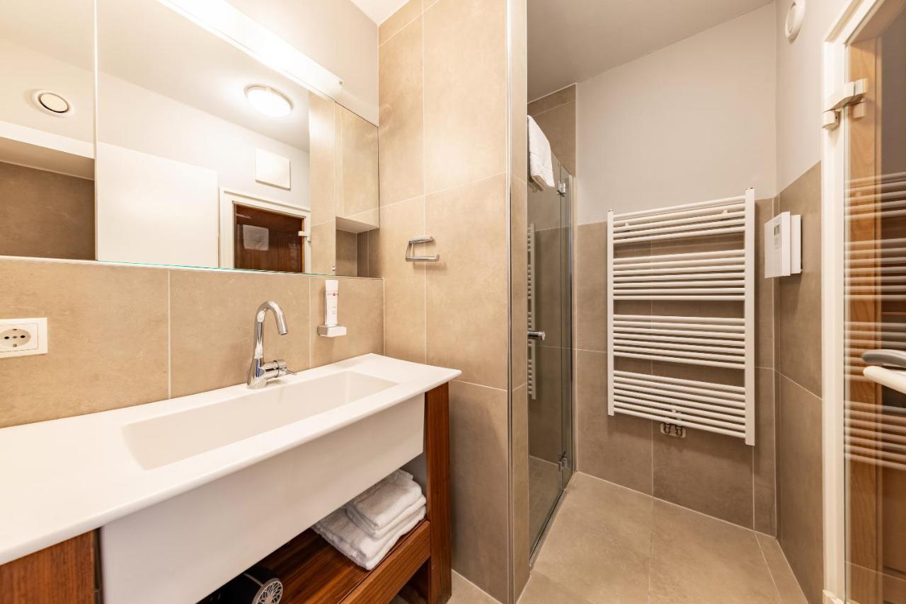 Der Sonnberg Alpinlodges - Apartments Mit Seeblick, Privater Sauna Und Self Check-In Zell am See Exterior foto